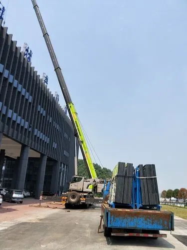 荣昌吊装大玻璃